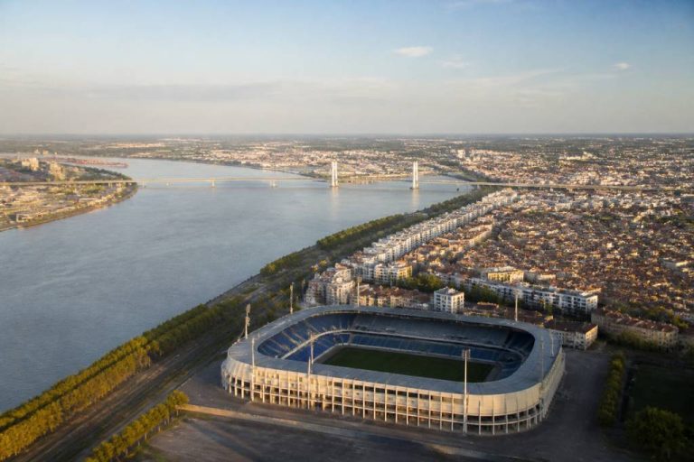 Bordeaux club : l’histoire des girondins et de la passion bordelaise